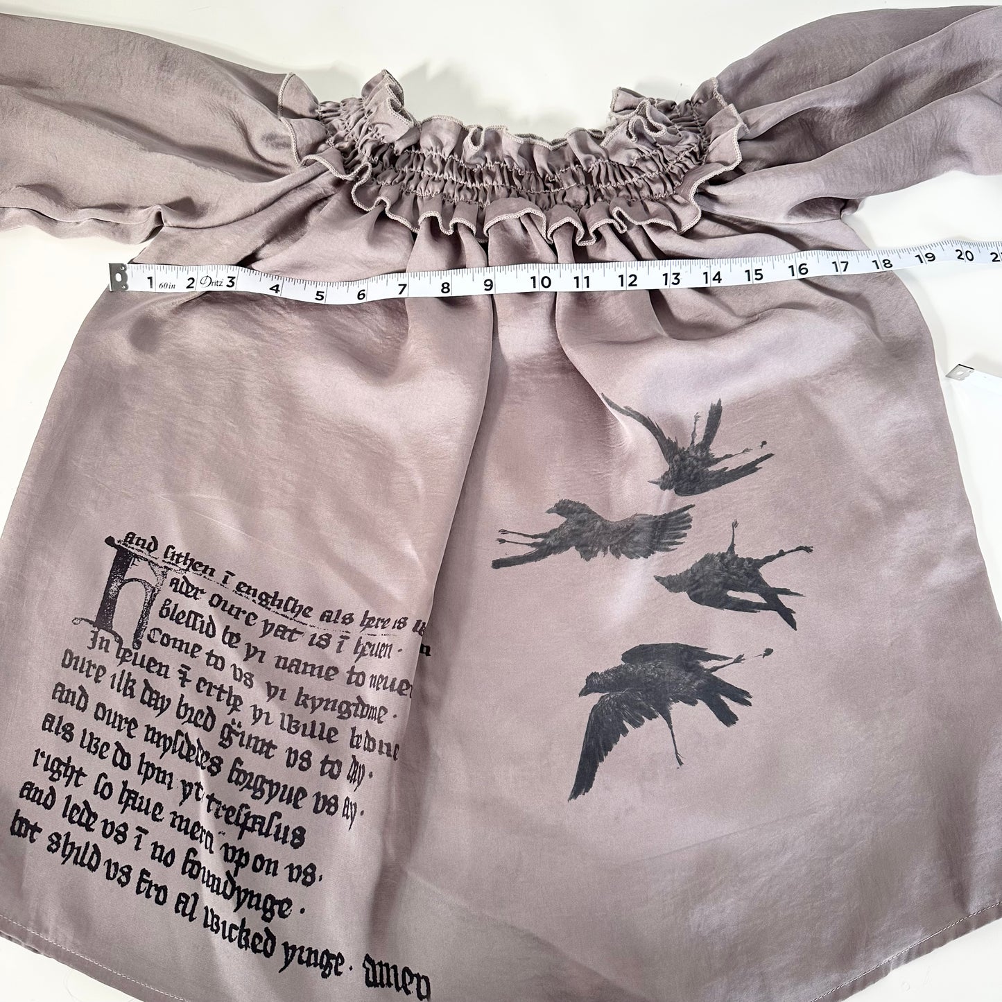 holy prayer ruffle blouse (m)