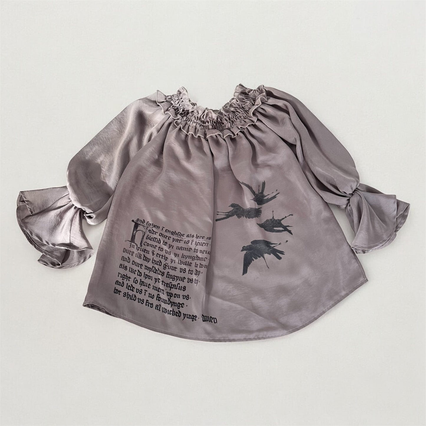 holy prayer ruffle blouse (m)