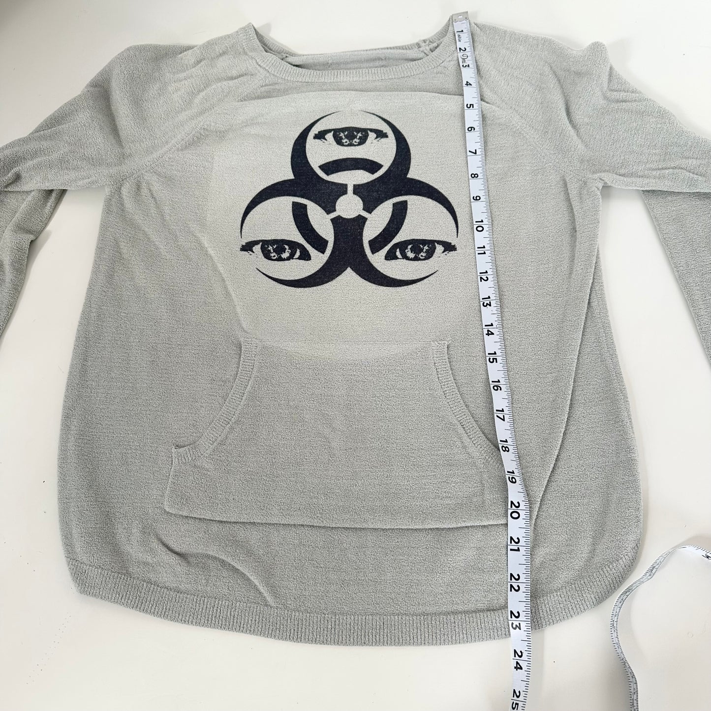 biohazard pocket sweater (s)