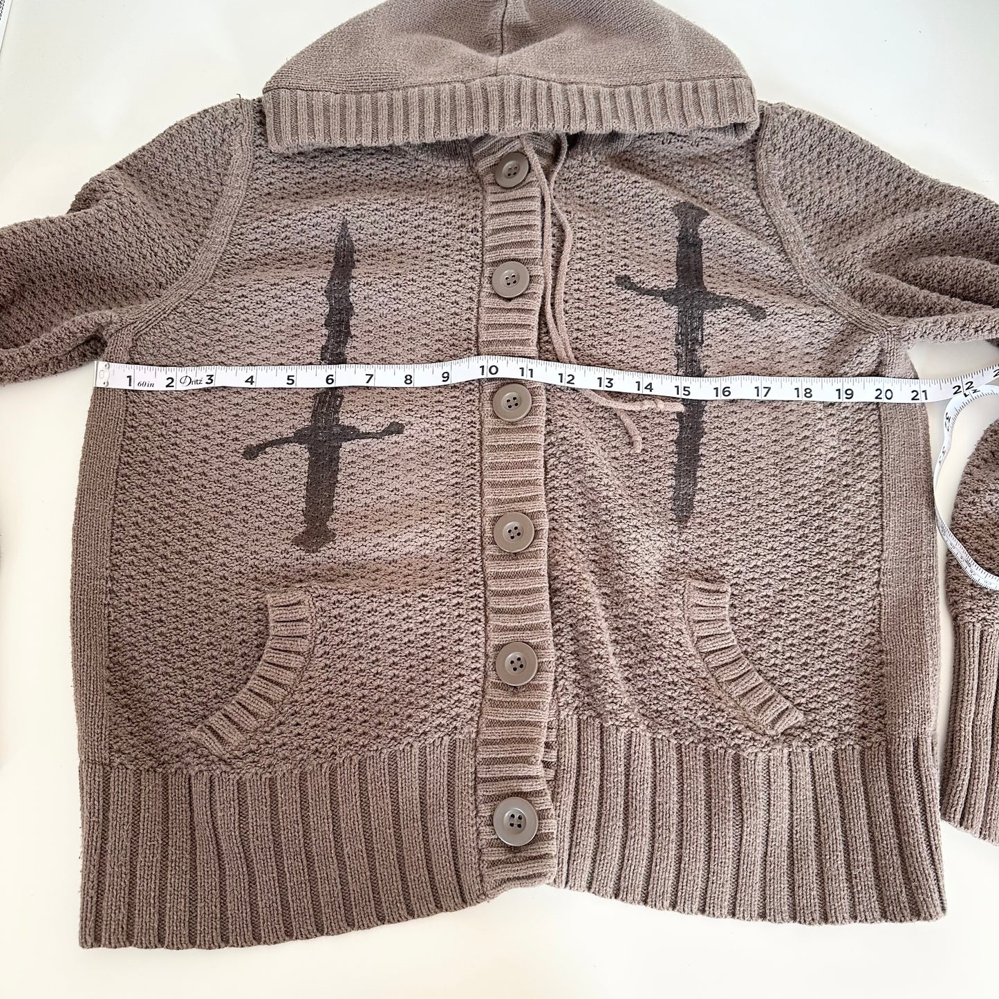 parrying daggers hooded knit cardigan (s/m)