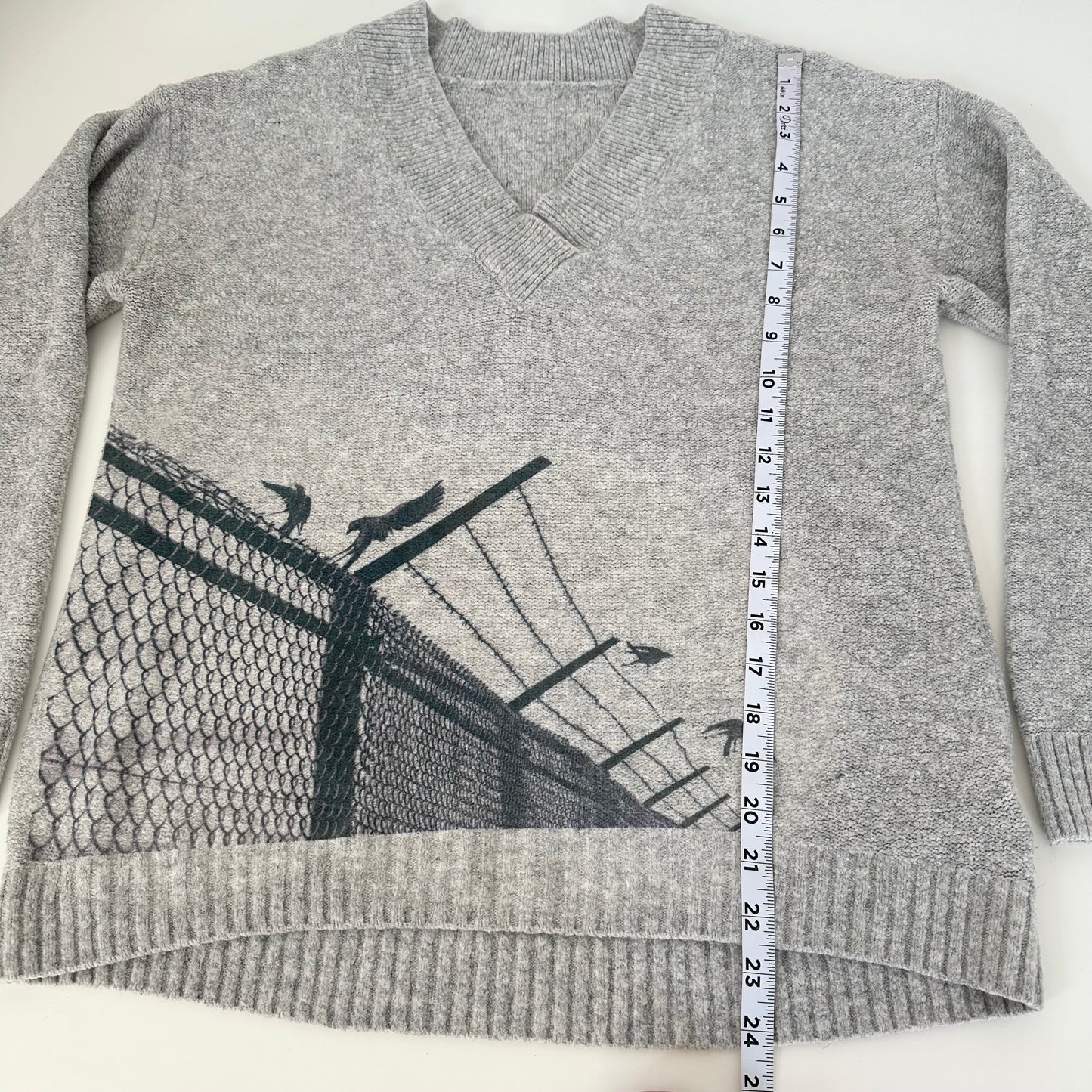 chain fence sweater (m)