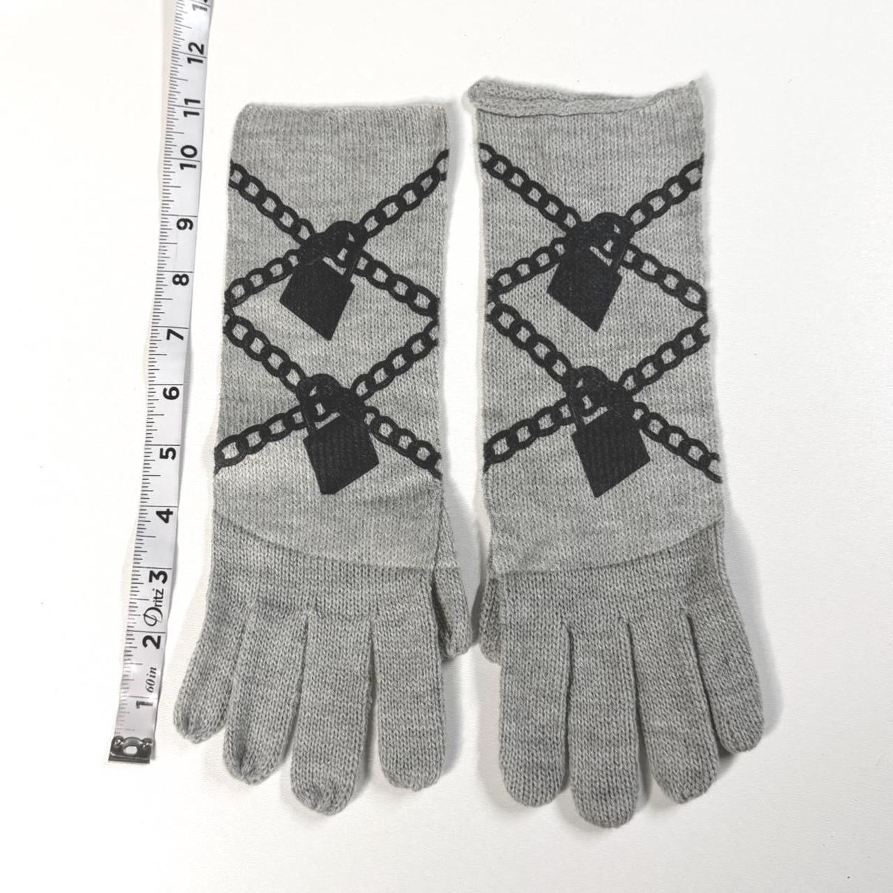 locked chain gloves 1/1