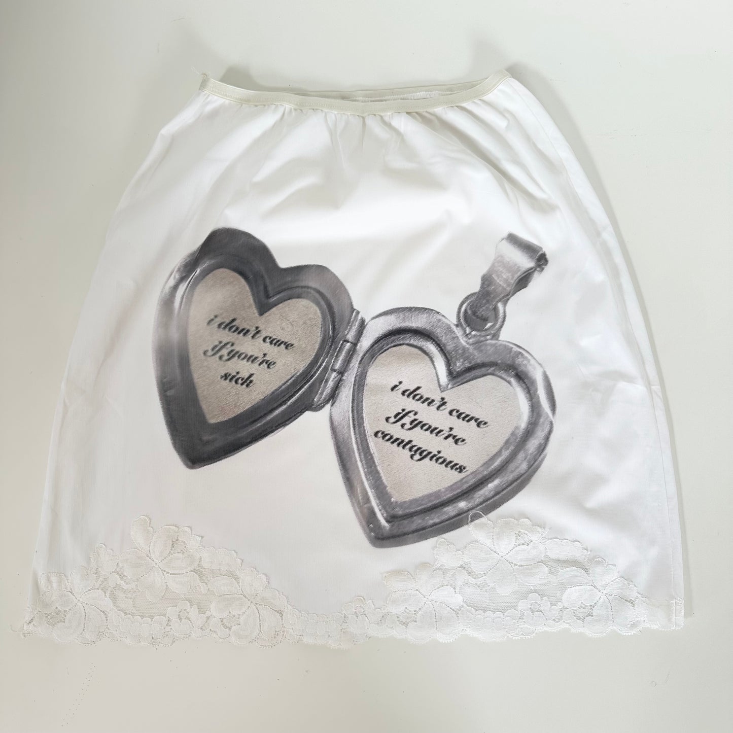 contagious locket vintage slip skirt (xs/s)