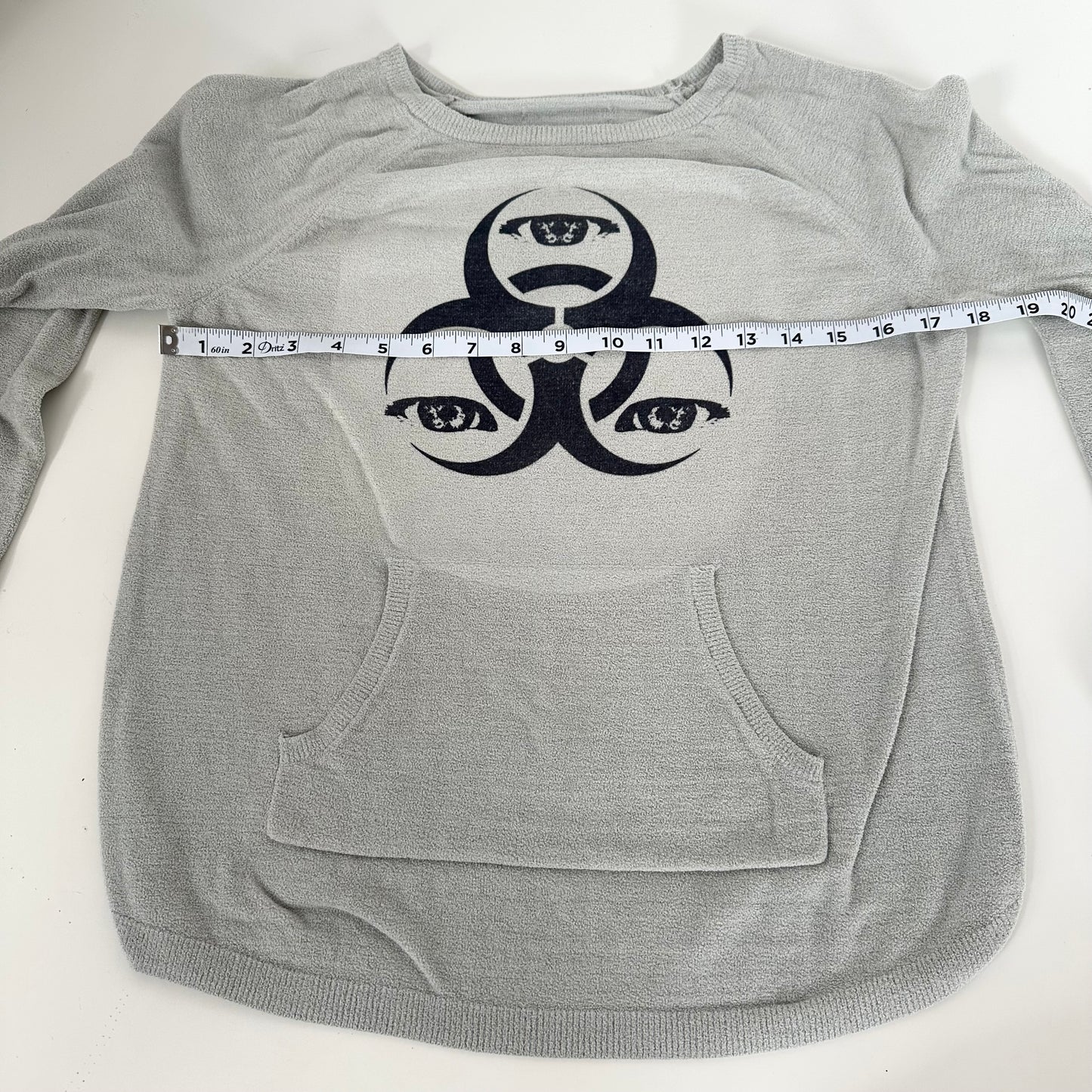 biohazard pocket sweater (s)