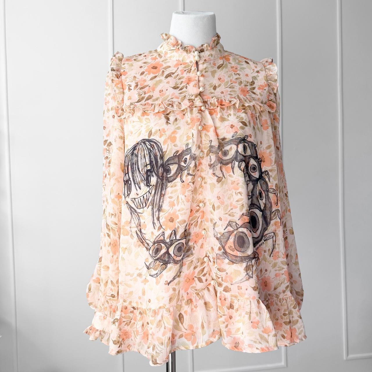 centipede girl floral blouse (m)