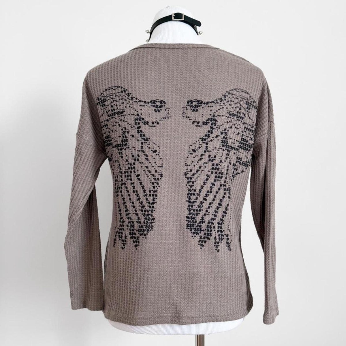 grunge wings shirt (s)