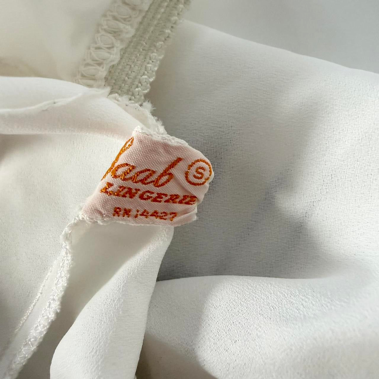 robin’s nest chiffon slip skirt (xs/s)