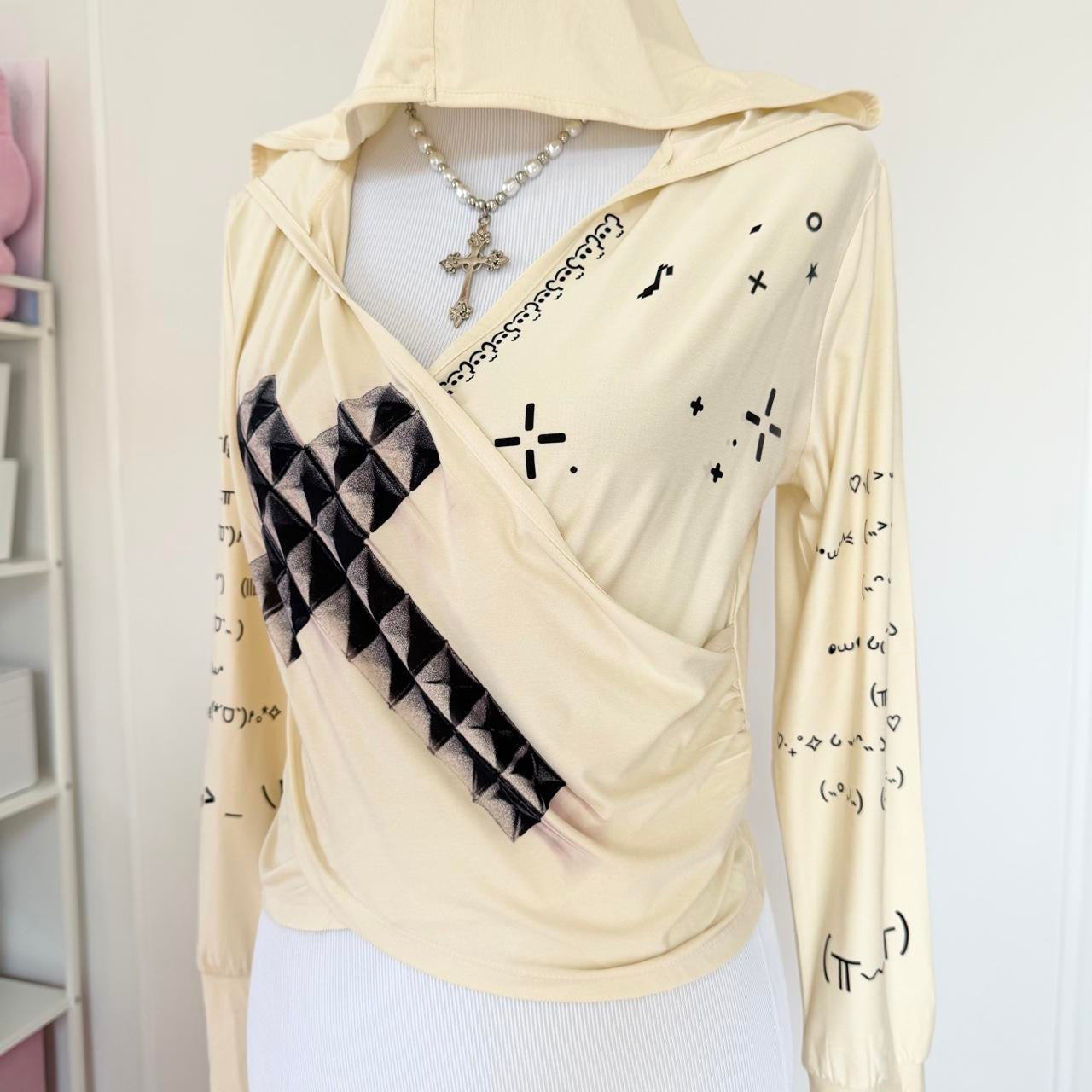 studded cross hooded top (s)