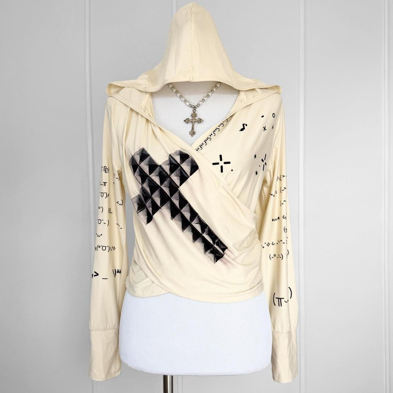studded cross hooded top (s)